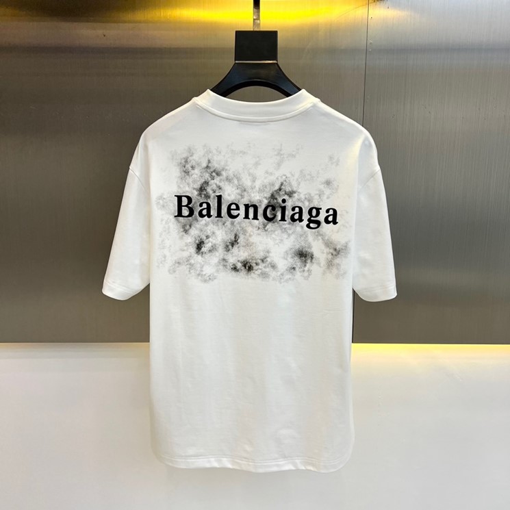 BALENCIAGA