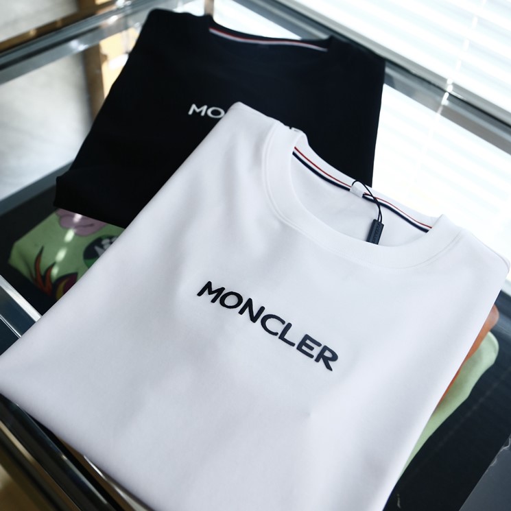 MONCLER