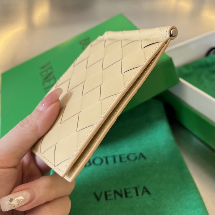 BOTTEGA VENETA