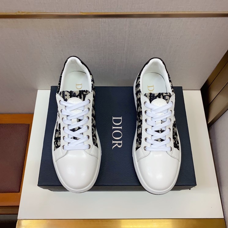 DIOR